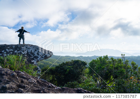 石垣島彌良布山健行後的風景 117385787
