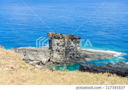 與那國軍艦岩的美景 與那國軍艦岩的美景 117385837