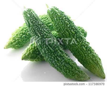 Summer vegetable bitter melon (bitter melon) on white background 117386970