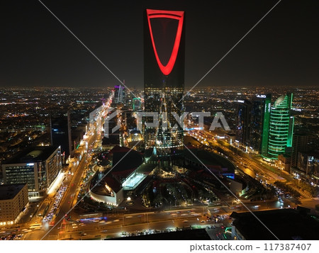 Drone shot foto. Saudi Arabia. Riyadh. Kingdom tower. Night. Drone shot foto. Saudi Arabia. Riyadh. Kingdom tower. Night. 117387407