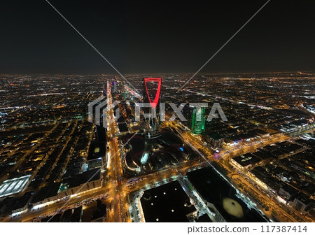 Drone shot foto. Saudi Arabia. Riyadh. Kingdom tower. Night. Drone shot foto. Saudi Arabia. Riyadh. Kingdom tower. Night. 117387414