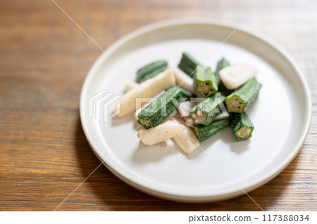 秋葵和馬鈴薯零食 117388034