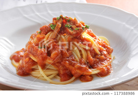 Tomato sauce pasta from an Italian restaurant 117388986