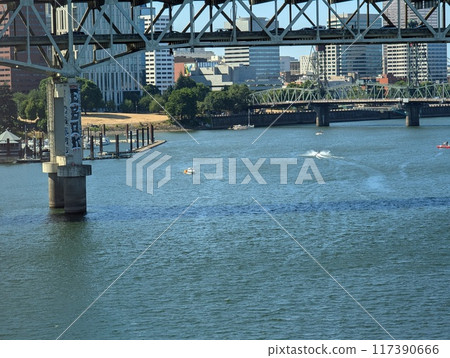 Portland, Oregon, USA - 07.11.2024 View from the Tilikum Crossing Bridge to the Hawthorne Bridge and the city. Portland, Oregon, USA - 07.11.2024 View from the Tilikum Crossing Bridge to the Hawthorne Bridge and the city. 117390666