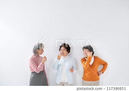 Dental care toothbrush senior woman 117390851