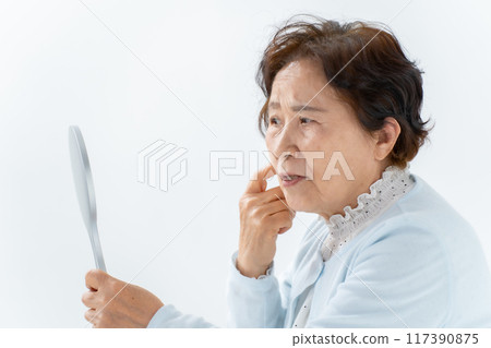 高級女性的頭髮護理 117390875