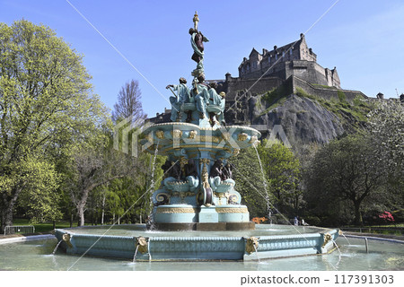 [UK, Scotland] Ross Fountain and Edinburgh Castle 117391303