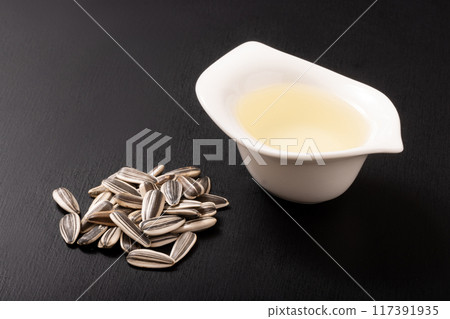 葵花籽油 117391935
