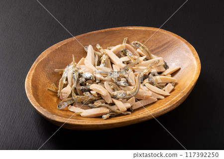 Small almond fish 117392250