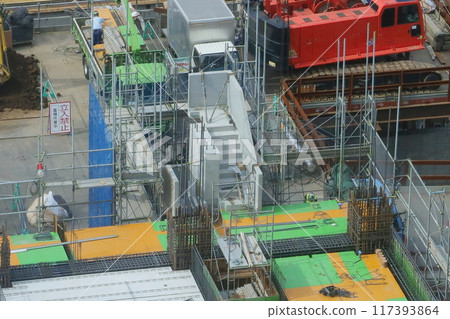 High-rise apartment building construction site High-rise apartment building construction site 117393864