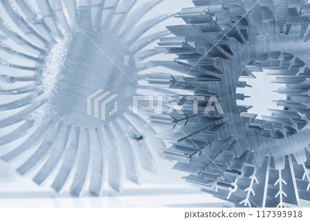 The circular shape of aluminum heat sink profile. 117393918