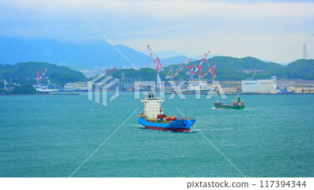 關門海峽，景觀與造船廠起重機 117394344