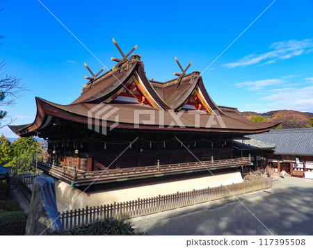 The main hall of Kibitsu Shrine in Okayama Prefecture The main hall of Kibitsu Shrine in Okayama Prefecture 117395508
