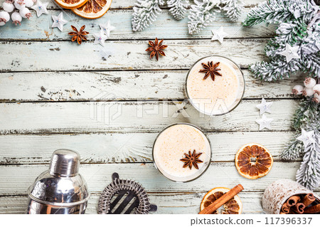 Eggnog, Traditional Christmas Drink 117396337