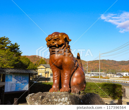 Bizen ware guardian lion statues at Kibitsuhiko Shrine in Okayama Prefecture 117396564