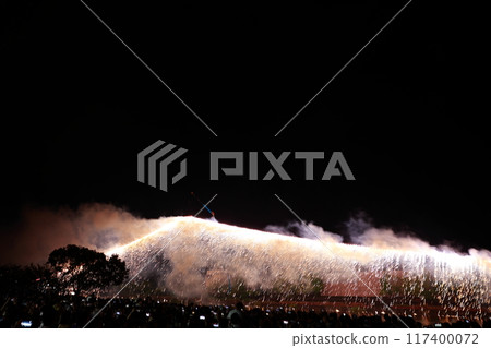 高知市夏季煙火節上的尼加拉瀑布 117400072