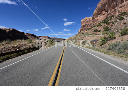 Scenery along Utah State Route 128 near Moab, Utah. 117403858