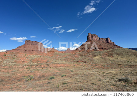 Scenery along Utah State Route 128 near Moab, Utah. Scenery along Utah State Route 128 near Moab, Utah. 117403860