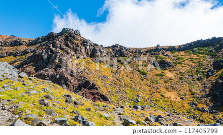 Autumn climbing of Mt. Chokai (Shinzan to Shichitakayama) Autumn climbing of Mt. Chokai (Shinzan to Shichitakayama) 117405799