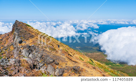 Climbing Mt. Chokai in autumn: the view from the Seven High Mountains 117405889