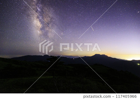 《愛媛郡梶森》石鎚山、梶森登山道的星空與月光 117405966