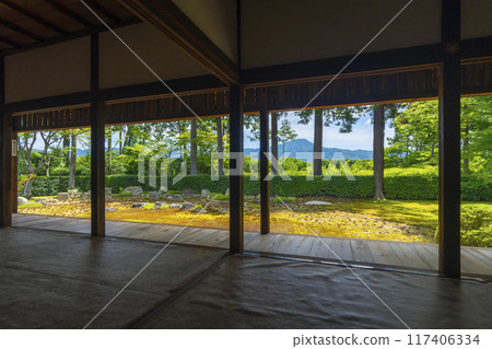 夏天京都洛北圓通寺的美麗花園 夏天京都洛北圓通寺的美麗花園 117406334