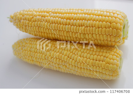 Golden corn, the sweet and delicious corn in season in summer 117406708