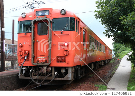 猷備線木葉40在遠坂站停靠（普通單人：廣島⇔三好） 117406951