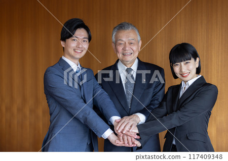 politician image politician image 117409348