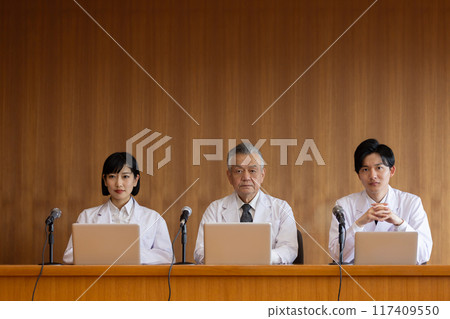 醫務人員術前會議 117409550