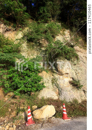 Dangerous landslides Dangerous landslides 117410465
