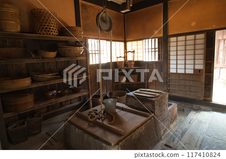 Former Nakasuji family residence (earthen floor) [Wakayama City, Wakayama Prefecture] 117410824