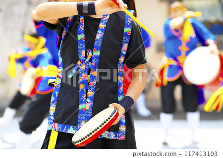 Palanku during the Okinawan Eisa Dance 117413103