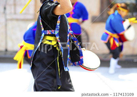 Palanku during the Okinawan Eisa Dance 117413109