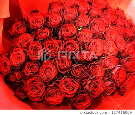 A red flower bouquet 117416069