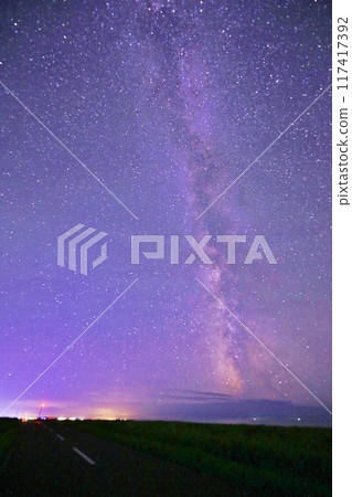 Townscape and the Milky Way 117417392