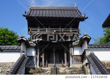 位於岡山縣津山市彌古的天台宗寺廟地藏院：表三門 117419436