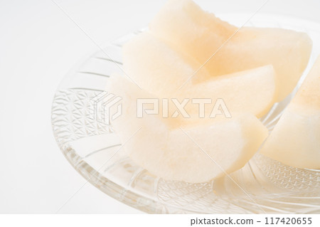 Close-up of a pear cut into wedges Close-up of a pear cut into wedges 117420655