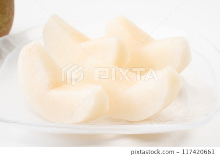 梨切成楔形的特寫 117420661