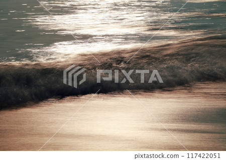 Low tide waves Low tide waves 117422051
