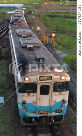 [T] 高德線 Kiha 40 + Kiha 47 JNR 色（從德島到引田） 117424183