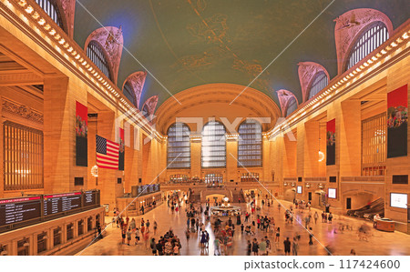 Commuters and tourists in the Grand Central Station. It is the largest train station in the world by number of platforms: 44, with 67 tracks. 117424600