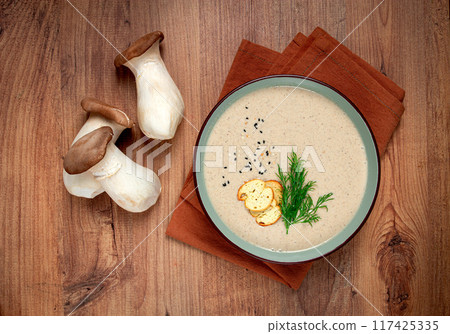 mushroom cream soup, with dill and bruschetta, mushroom eringi, 117425335