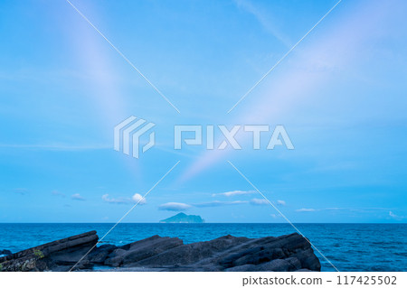 Turtle Island Silhouette at Sunset. Yilan County, Taiwan. 117425502