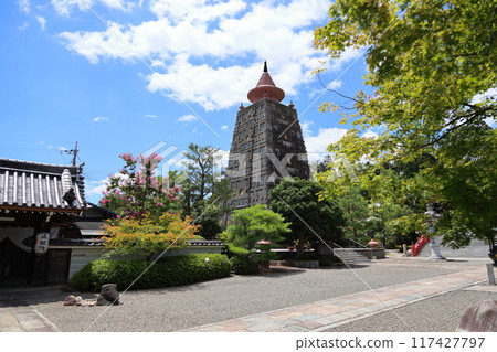 Myomanji Temple (Great Pagoda) of the Kenpon Hokke Sect, head temple / Hataedacho, Iwakura, Sakyo Ward, Kyoto City 117427797