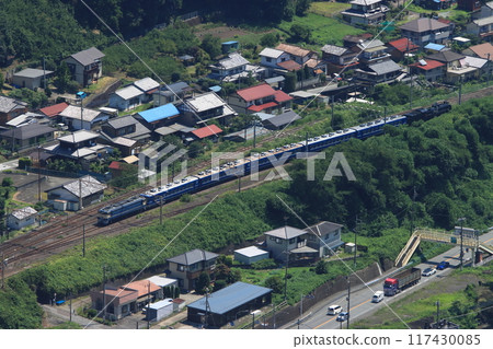 由EF65-501拖曳的EL Gunmayokokawa抵達橫河站_2024年8月3日拍攝 由EF65-501拖曳的EL Gunmayokokawa抵達橫河站_2024年8月3日拍攝 117430085