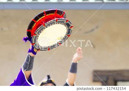 Shimedaiko during the Okinawan Eisa dance performance 117432154