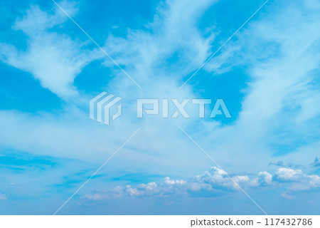 Summer blue sky and two-layer clouds in the distant sky b-4 light tone Summer blue sky and two-layer clouds in the distant sky b-4 light tone 117432786