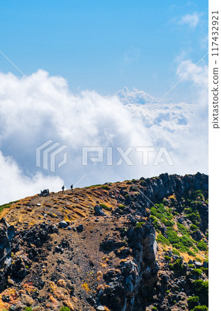 秋季攀登鳥海山:索馬山路線 秋季攀登鳥海山:索馬山路線 117432921