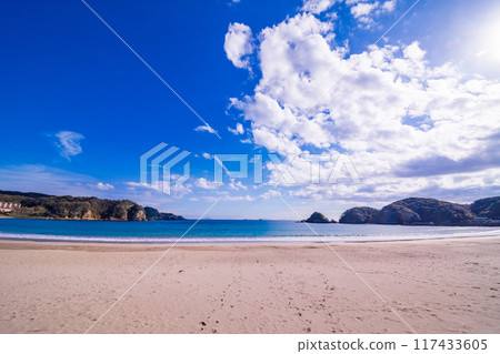 [Shizuoka Prefecture] Minamiizu Yumigahama Beach in the off-season 117433605